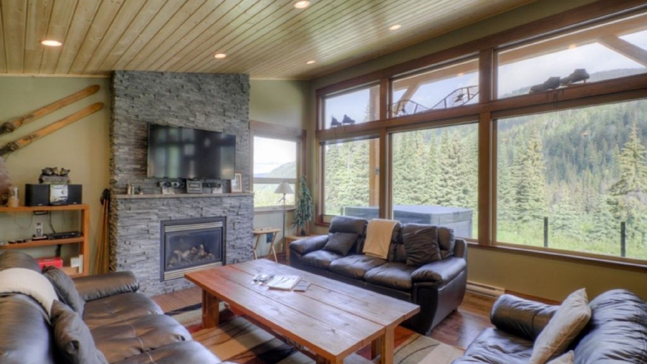 Photo of Livingroom in Fairways