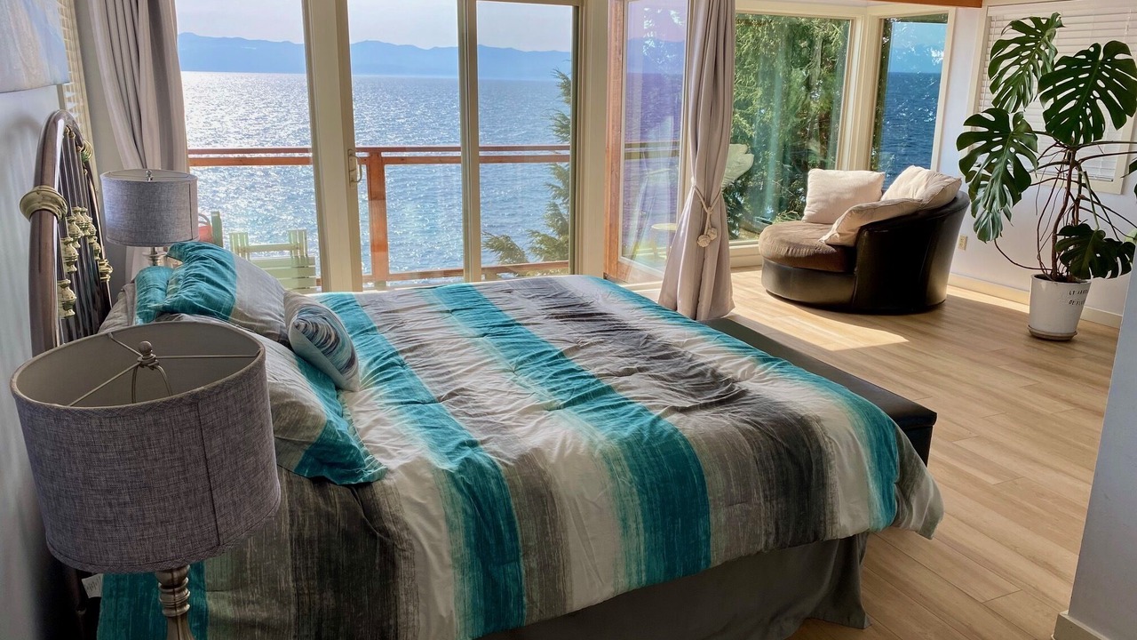 Photo of Bedroom in Otter Point