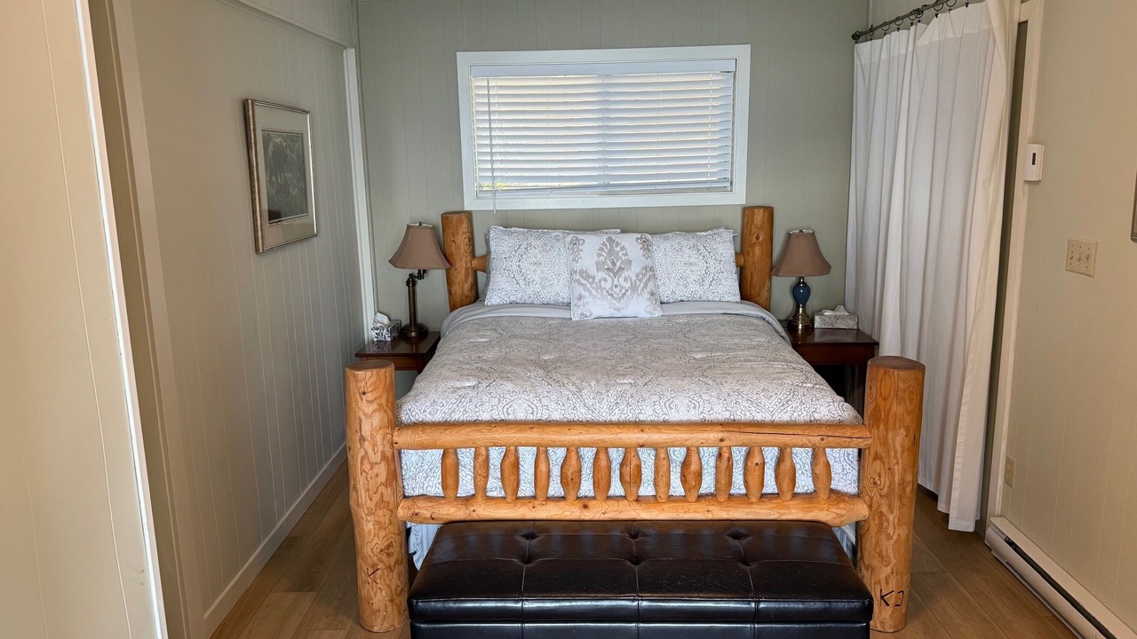 Photo of Bedroom in Otter Point