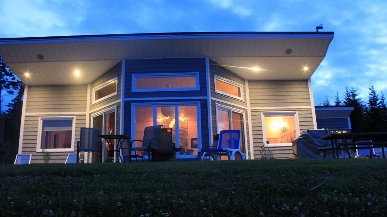 Photo of Patio Balcony in Clam Bay
