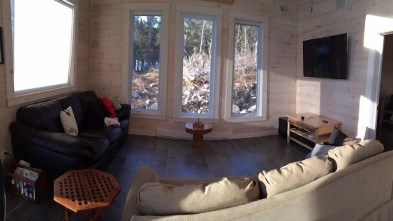 Photo of Livingroom in Clam Bay