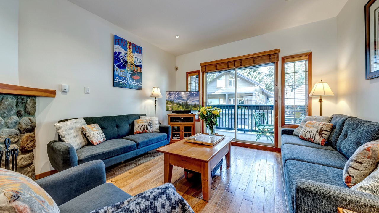 Photo of Livingroom in Upper Village