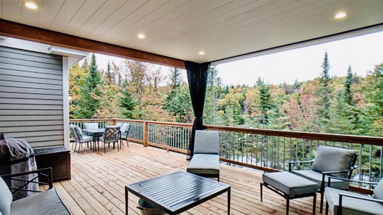 Photo of Outdoor in Mille-Isles