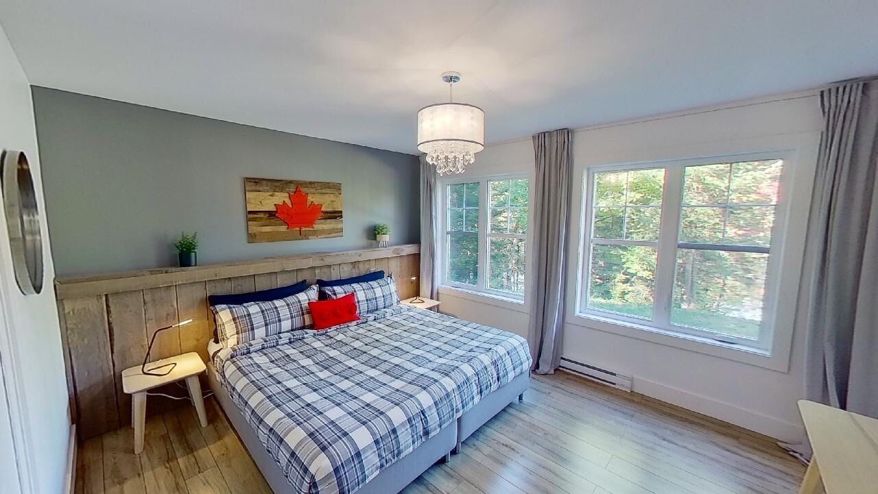 Photo of Bedroom in Mille-Isles