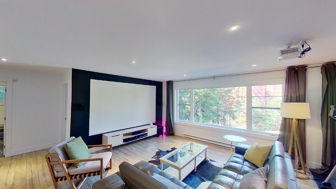 Photo of Livingroom in Mille-Isles