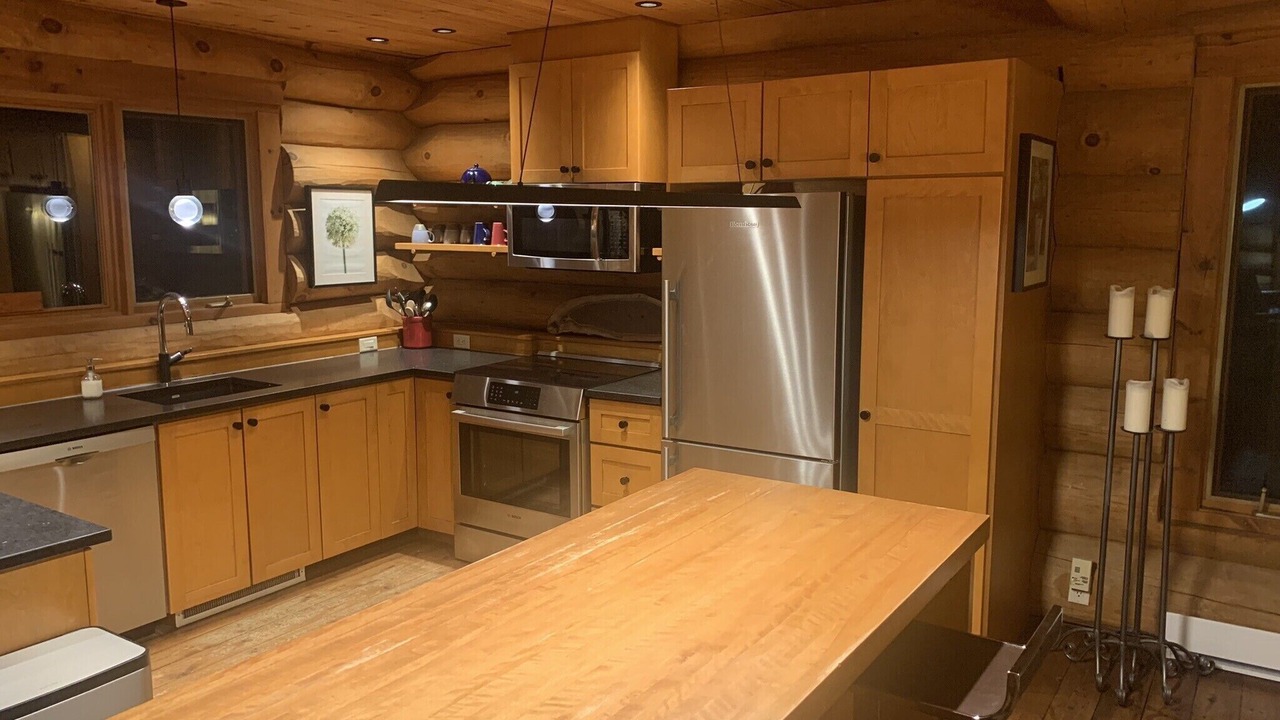 Photo of Kitchen in Lac Superieur Village