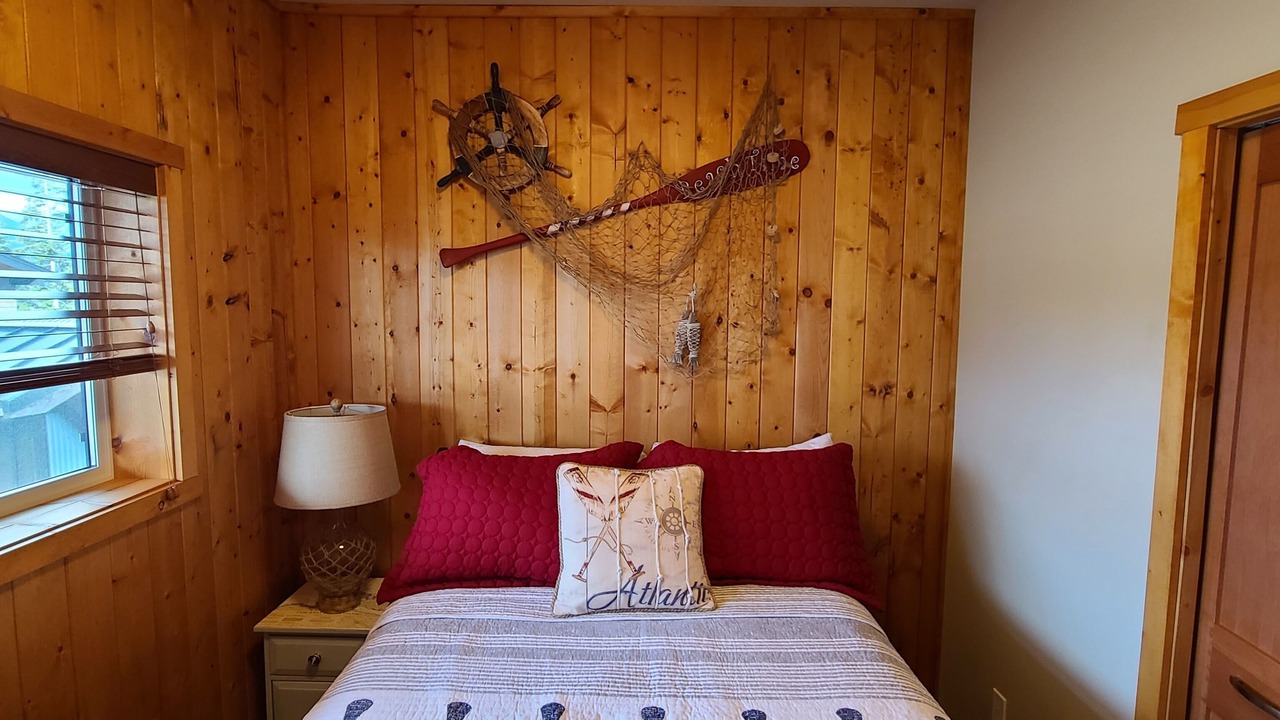 Photo of Bedroom in Port Renfrew
