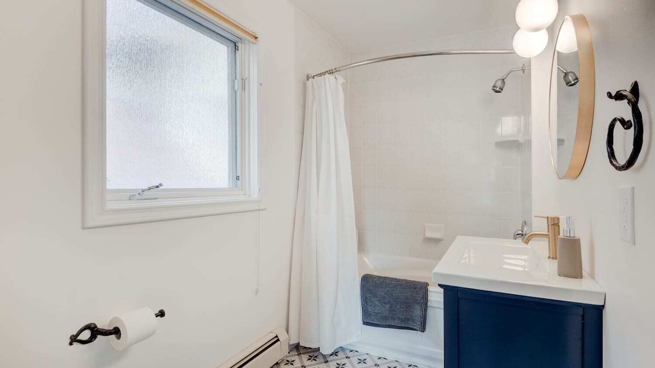 Photo of Bathroom in Banff