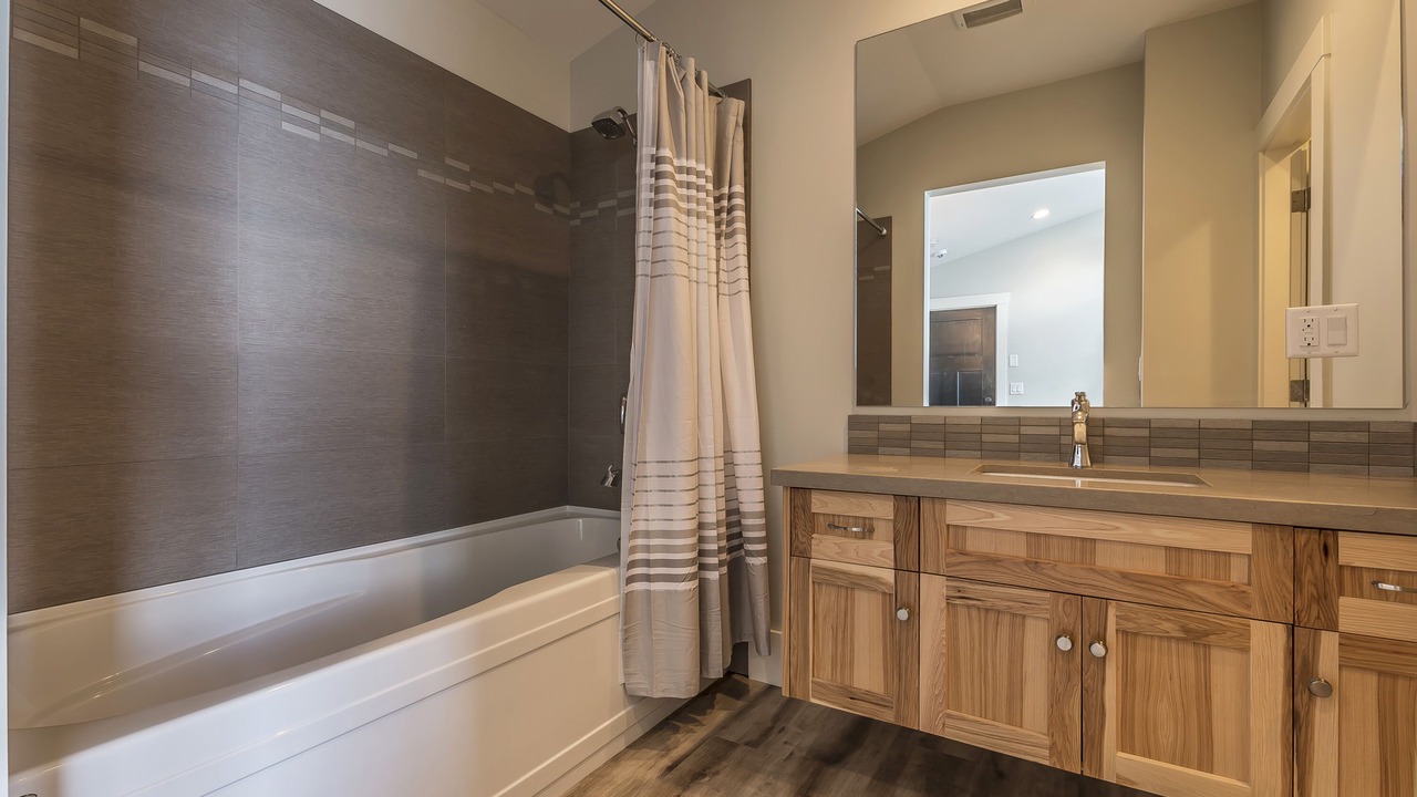 Photo of Bathroom in Harrison Hot Springs