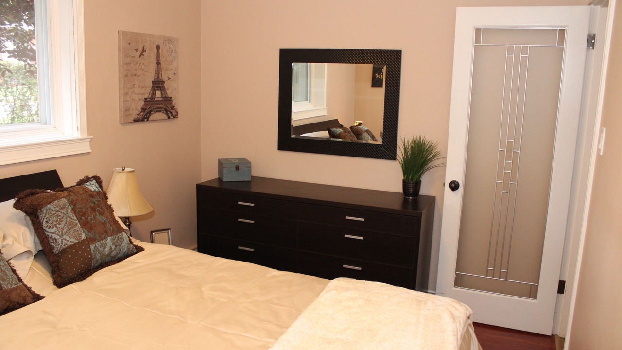 Photo of Bedroom in Whyte ave