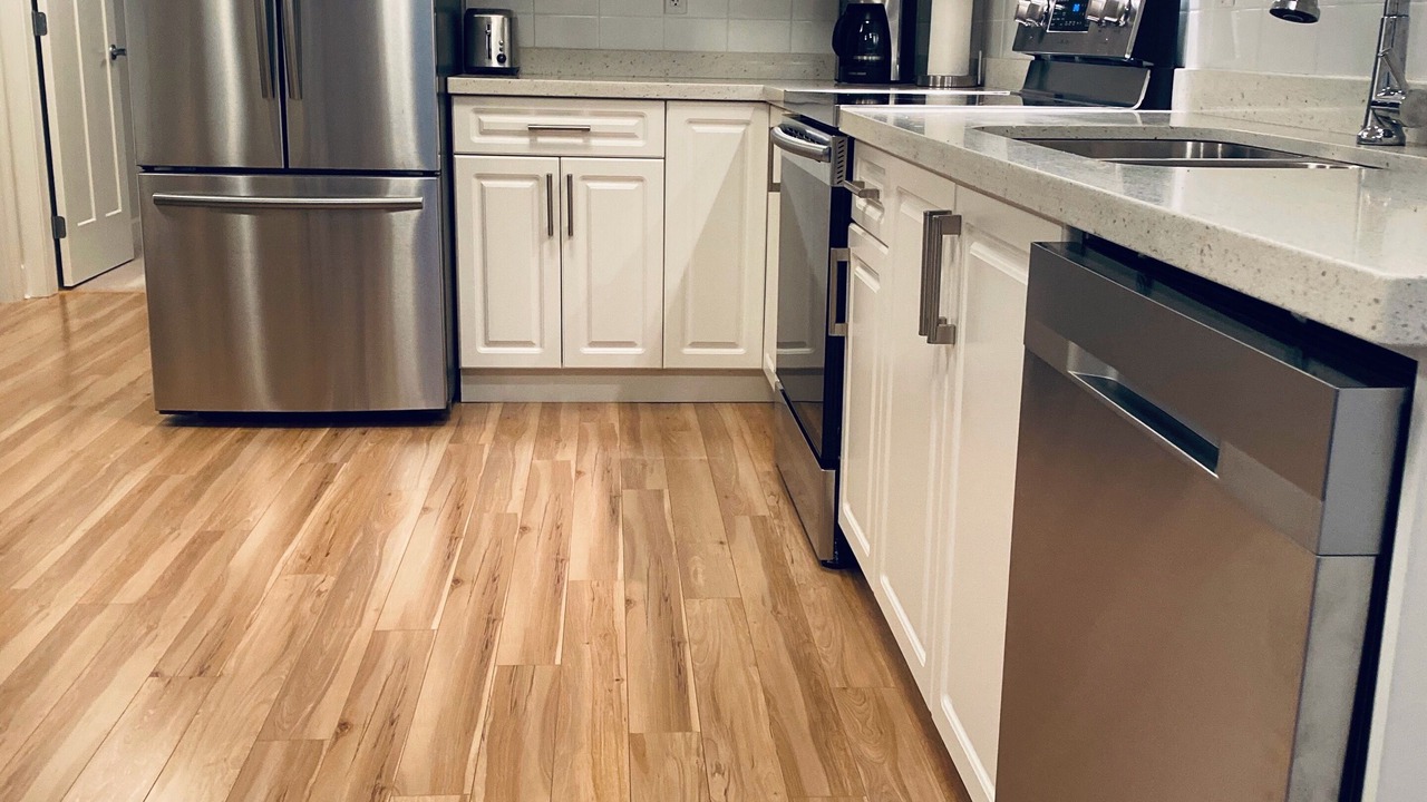 Photo of Kitchen in Central Lonsdale
