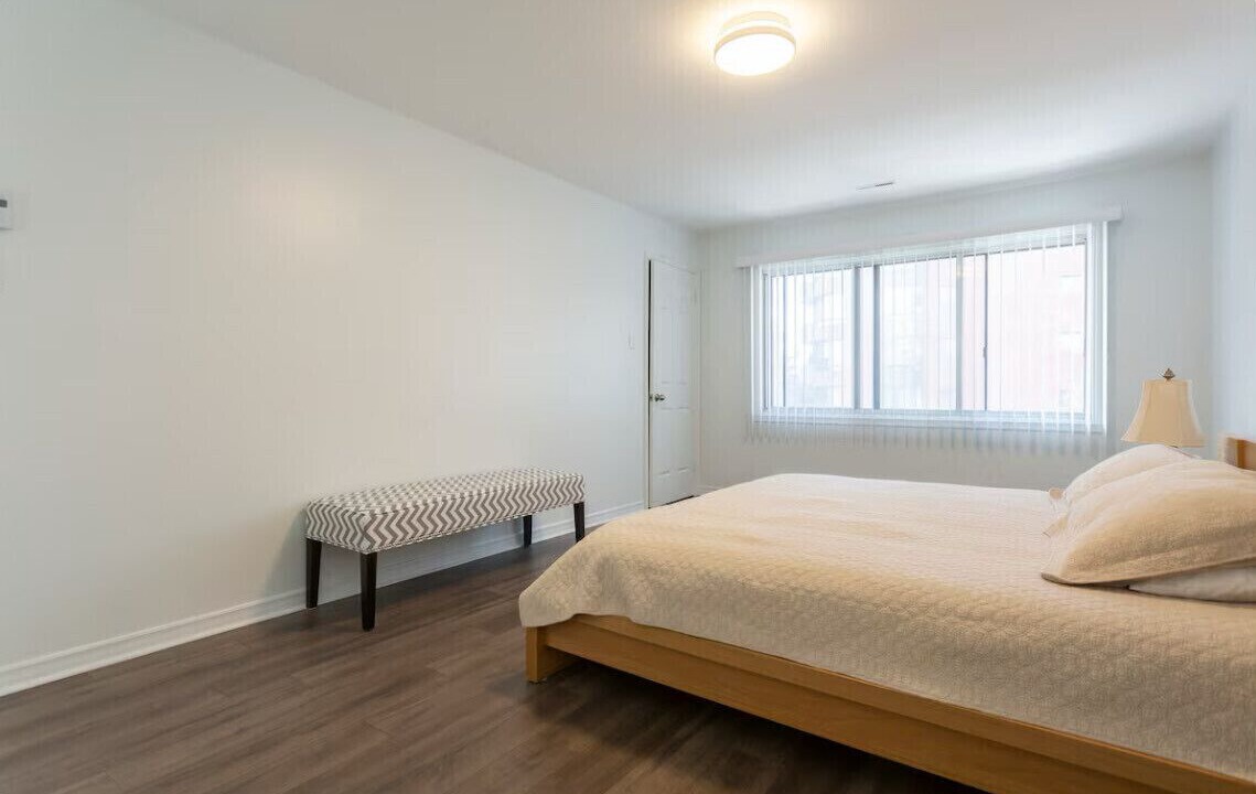Photo of Bedroom in Cote-Saint-Luc