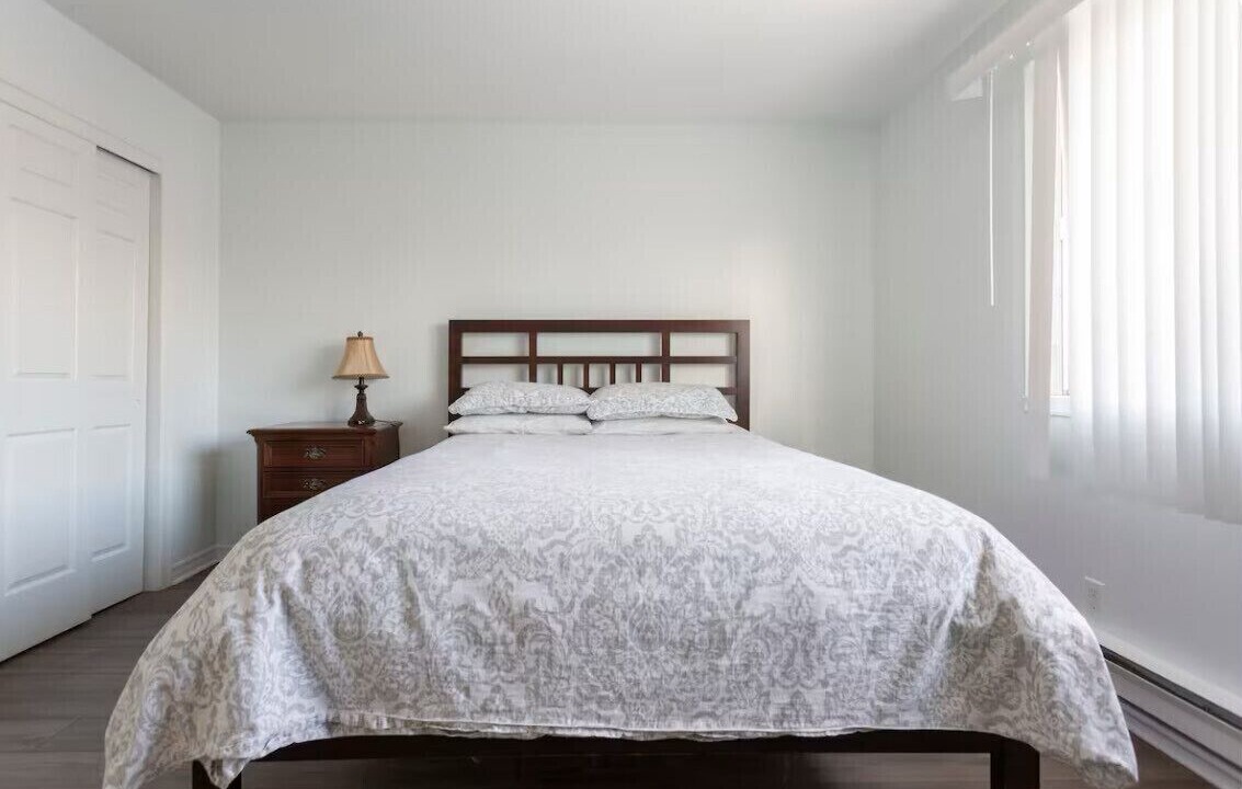 Photo of Bedroom in Cote-Saint-Luc