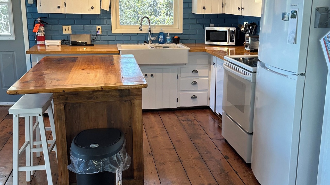 Photo of Kitchen in French River