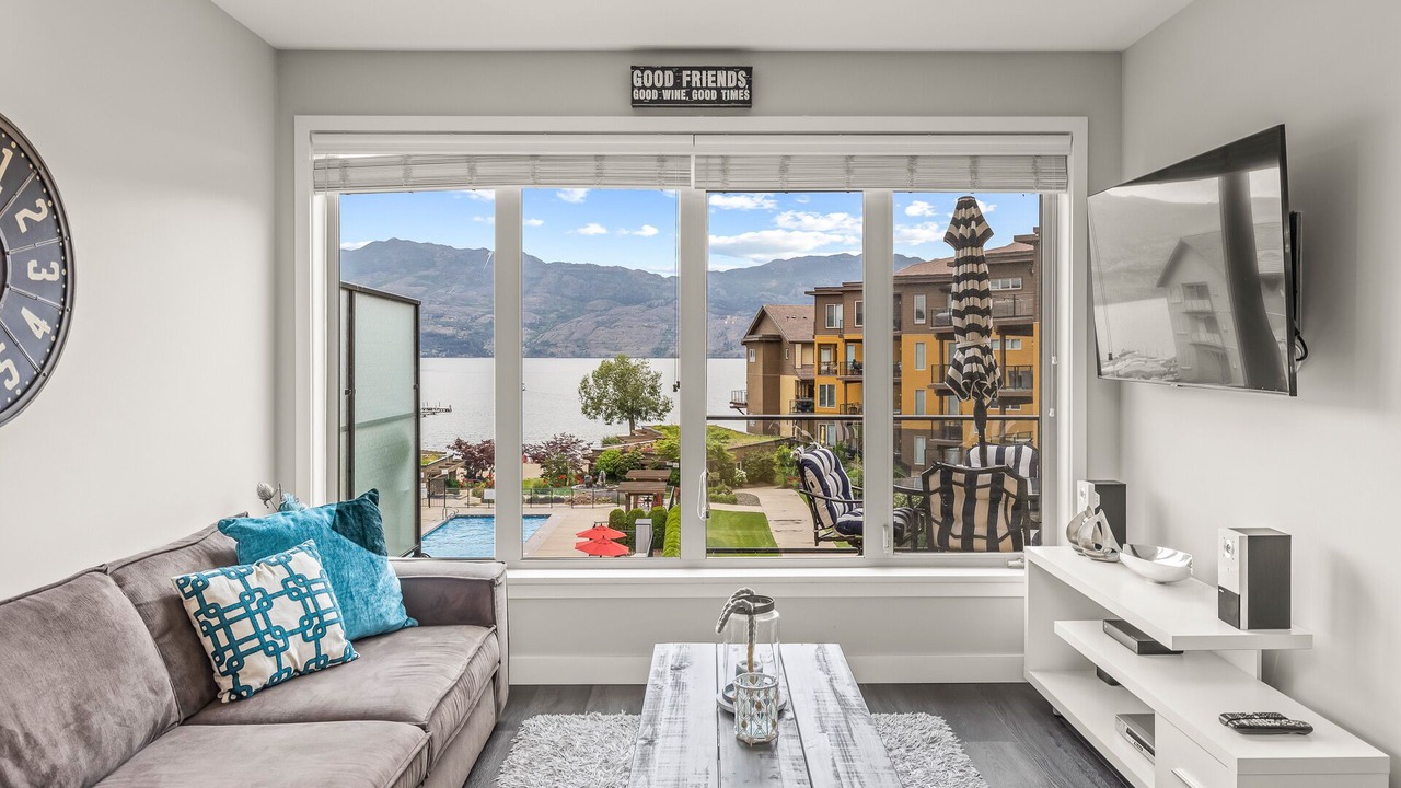Photo of Livingroom in Westbank