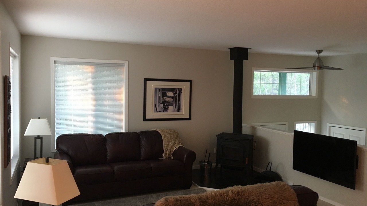 Photo of Livingroom in East Kootenay