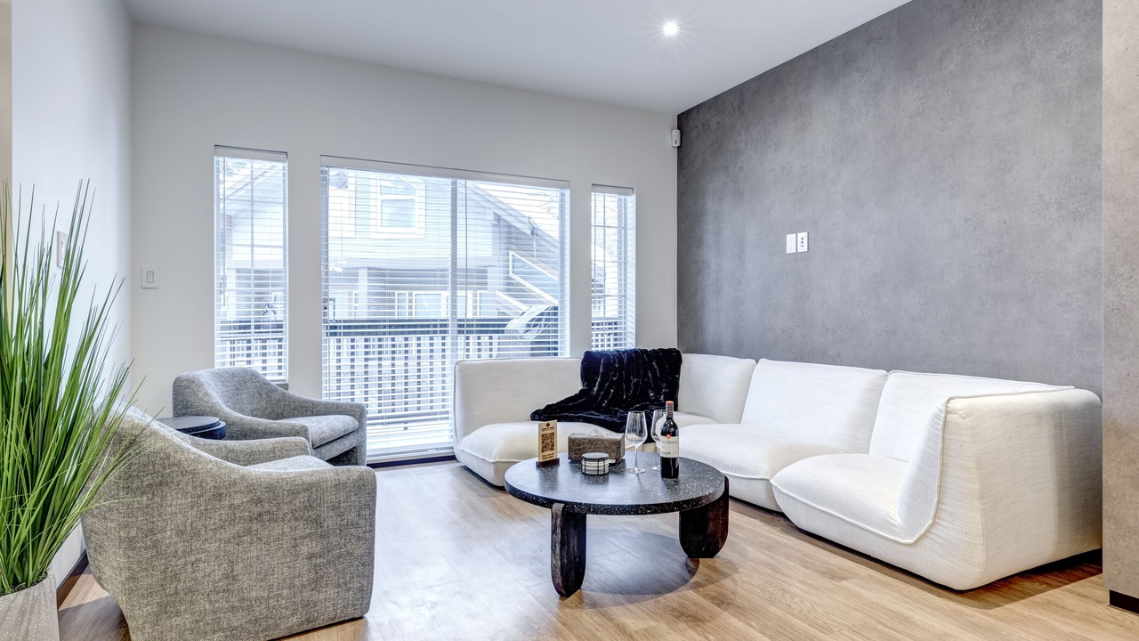 Photo of Livingroom in Upper Village