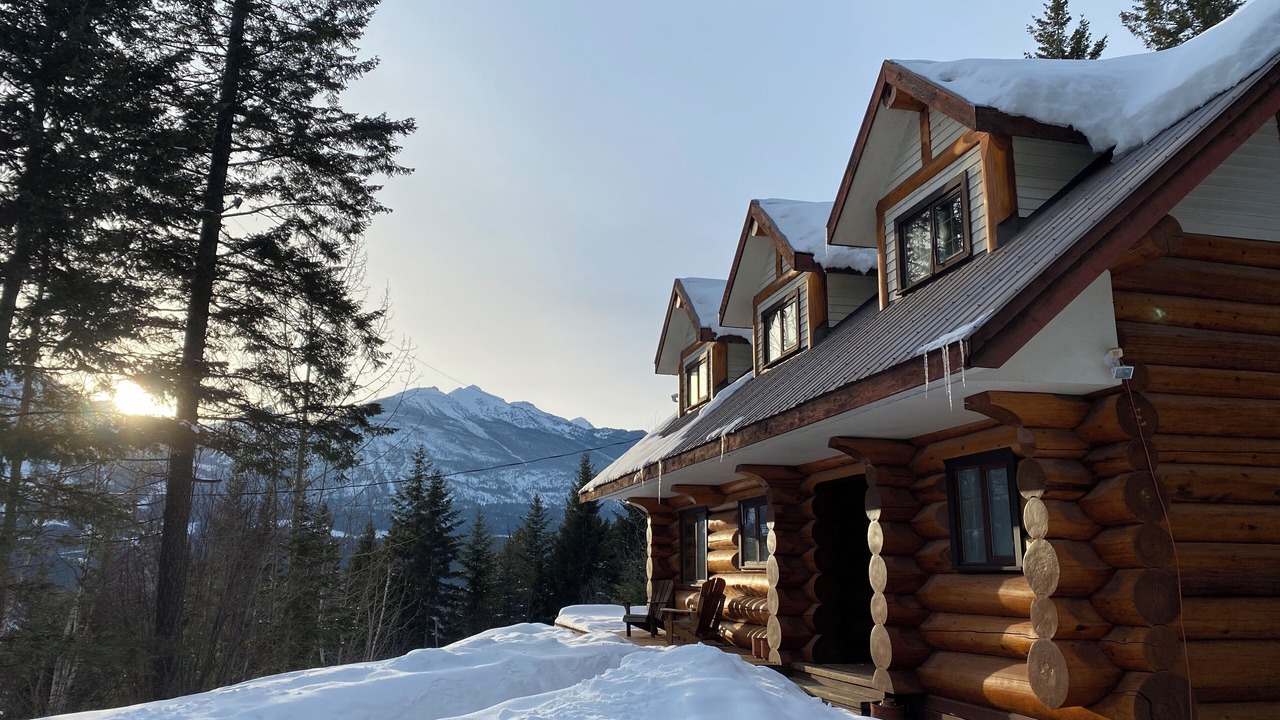 Photo of Outdoor in Golden