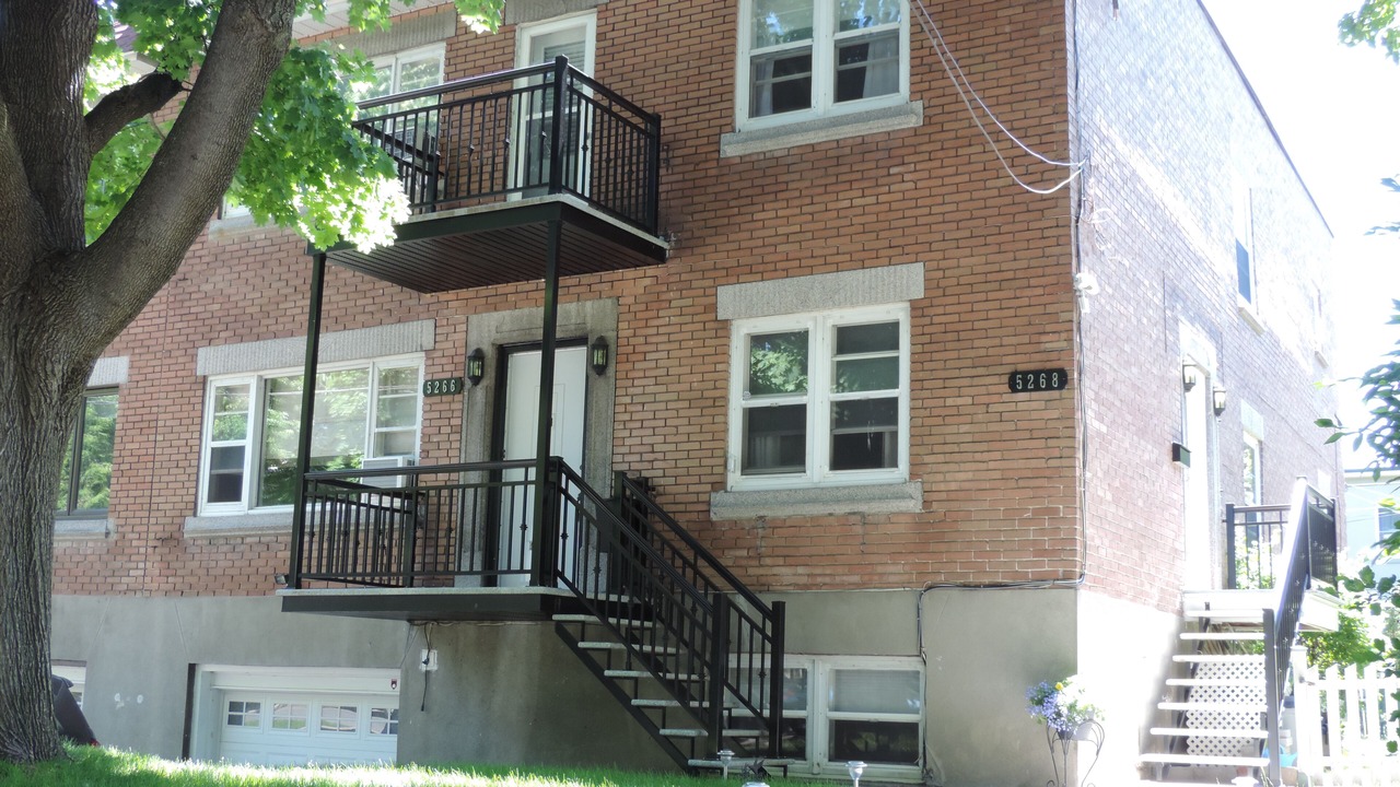 Photo of Outdoor in Cote-Des-Neiges—Notre-Dame-De-Grace