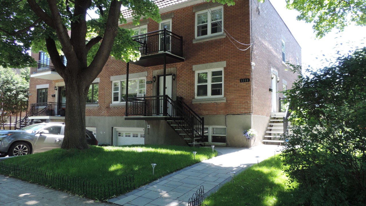 Photo of Outdoor in Cote-Des-Neiges—Notre-Dame-De-Grace