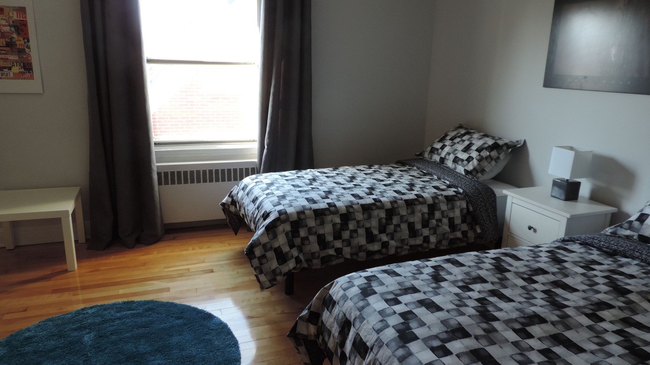 Photo of Bedroom in Cote-Des-Neiges—Notre-Dame-De-Grace