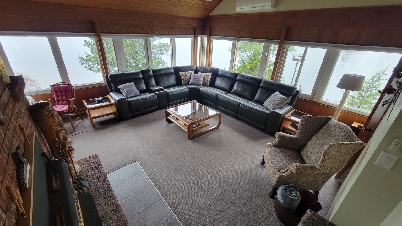 Photo of Livingroom in Georgian Bay