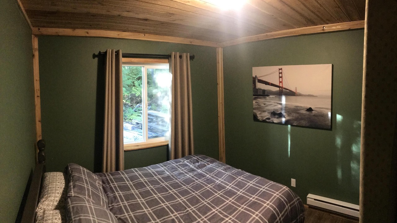 Photo of Bedroom in Anglemont
