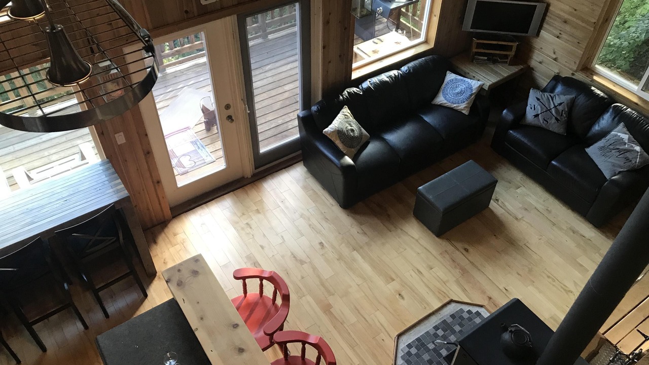 Photo of Livingroom in Anglemont