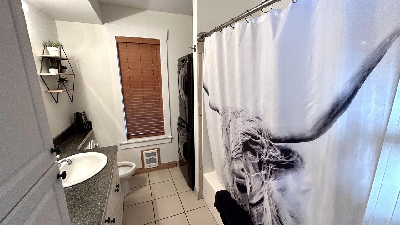 Photo of Bathroom in Anglemont
