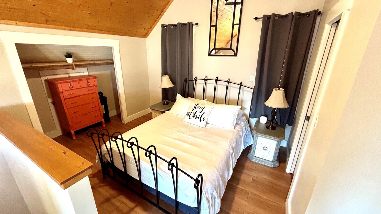 Photo of Bedroom in Anglemont
