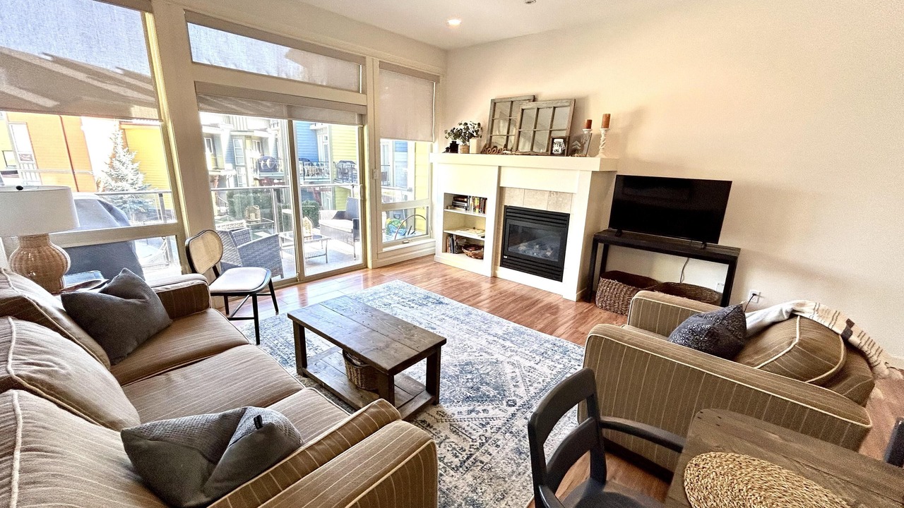 Photo of Livingroom in Scotch Creek