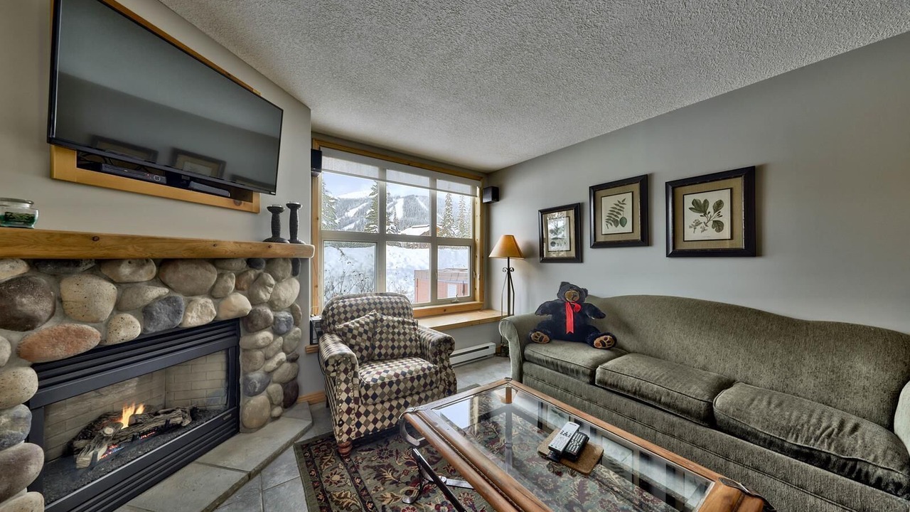 Photo of Livingroom in Sun Peaks