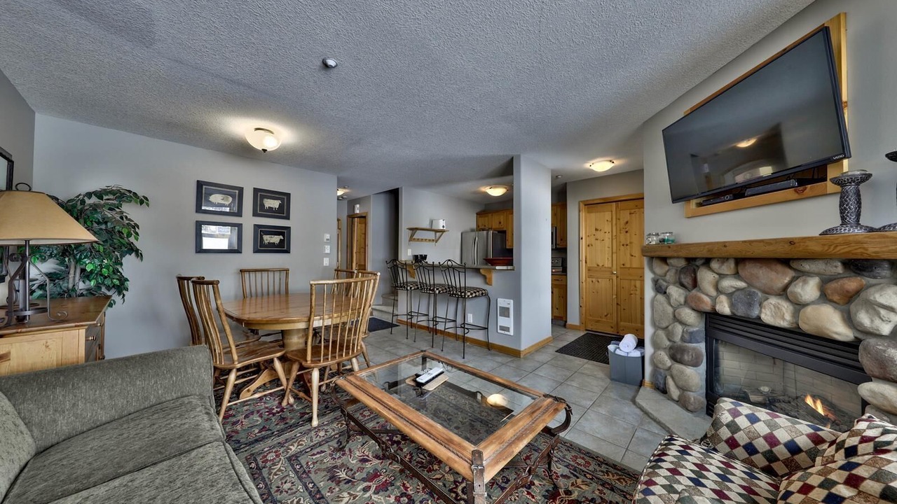 Photo of Livingroom in Sun Peaks