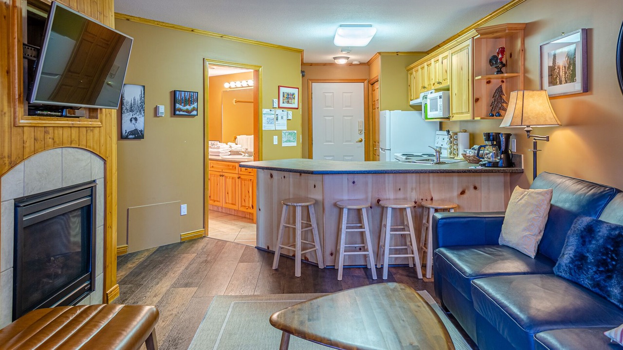 Photo of Livingroom in Sun Peaks