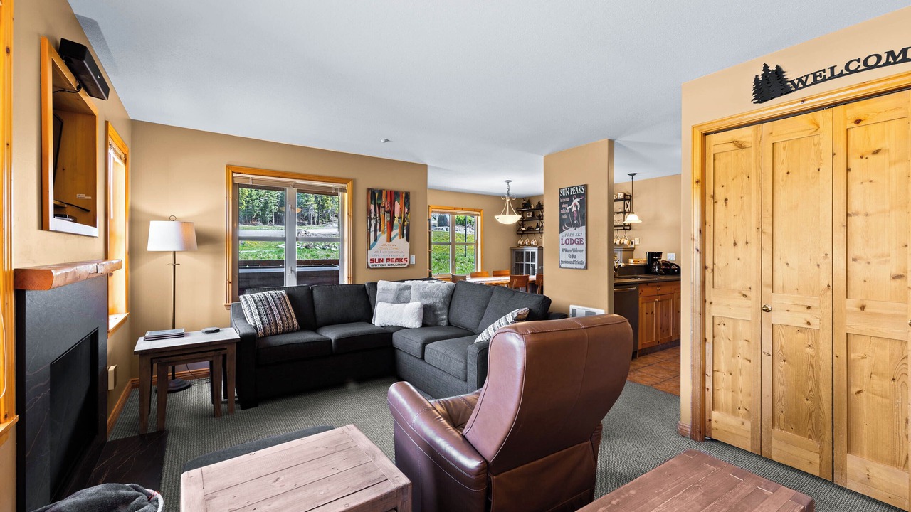 Photo of Livingroom in Sun Peaks