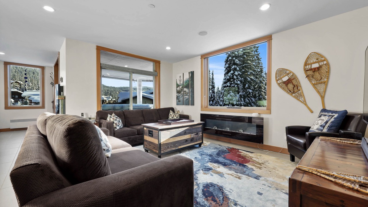 Photo of Livingroom in Sun Peaks