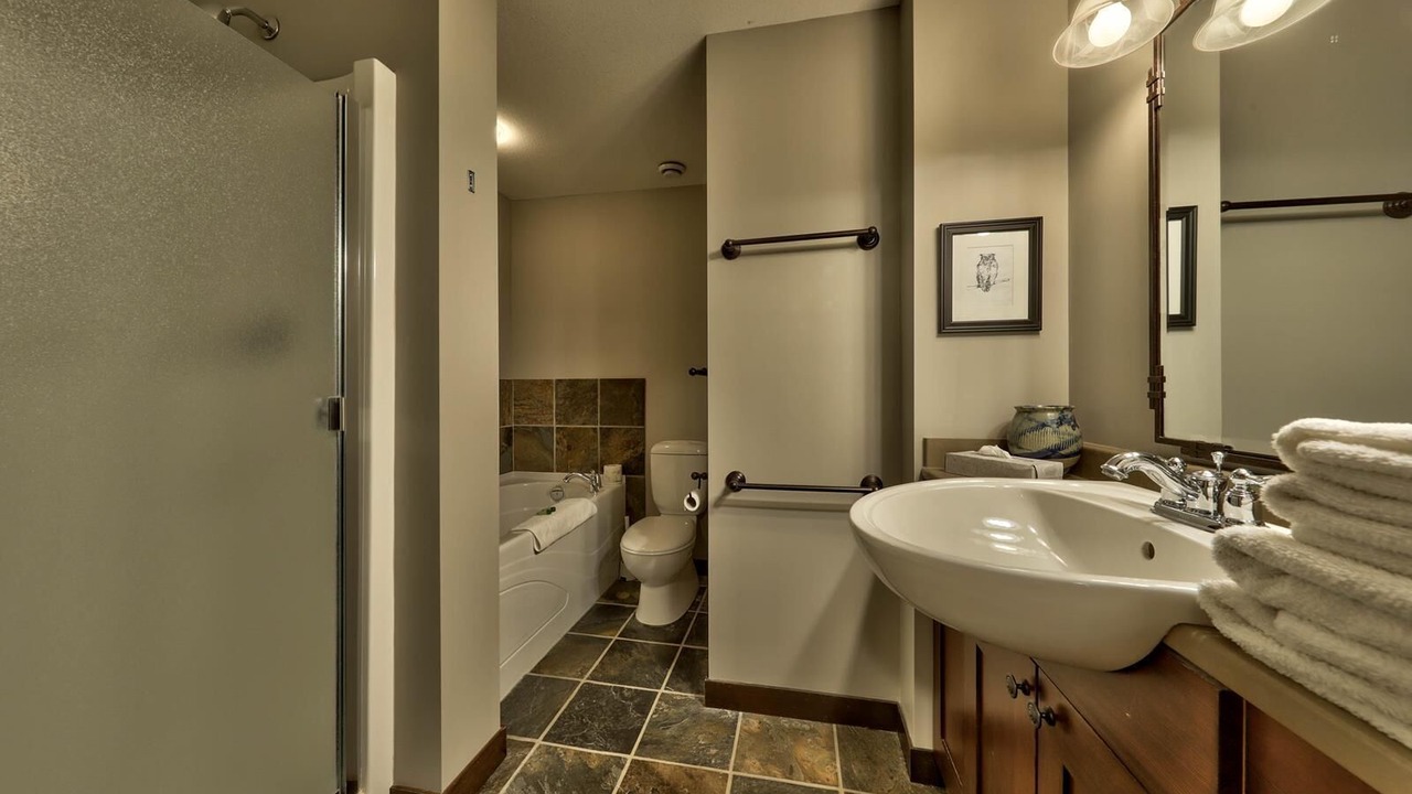 Photo of Bathroom in Sun Peaks