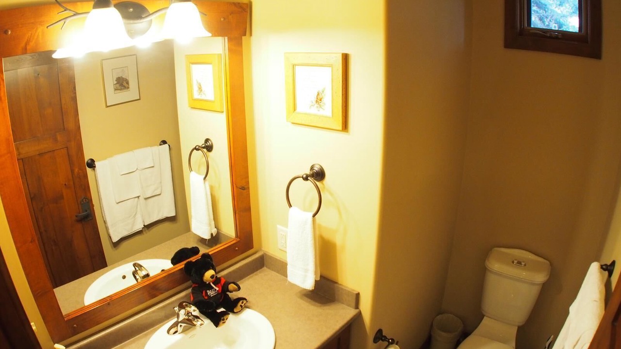 Photo of Bathroom in Sun Peaks