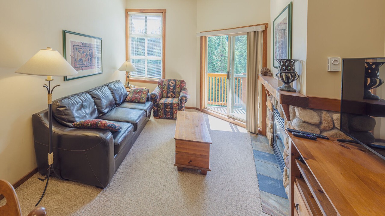 Photo of Livingroom in Sun Peaks
