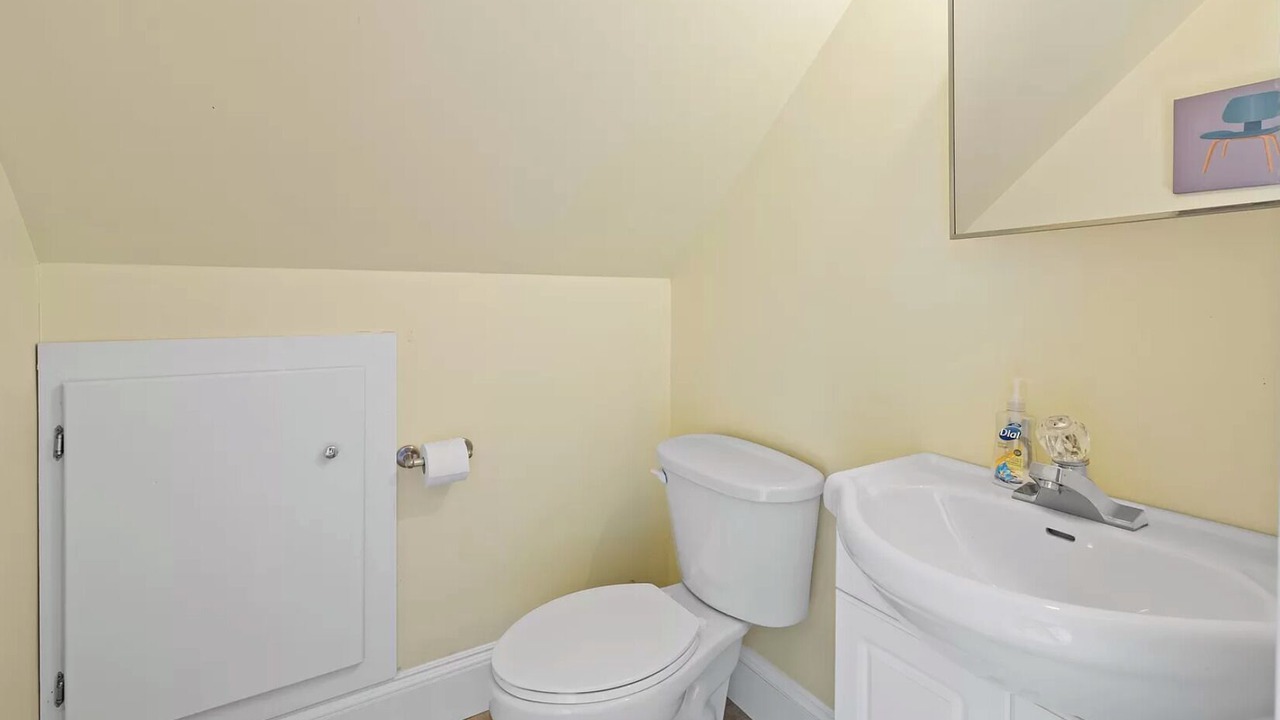 Photo of Bathroom in Oyster Bed