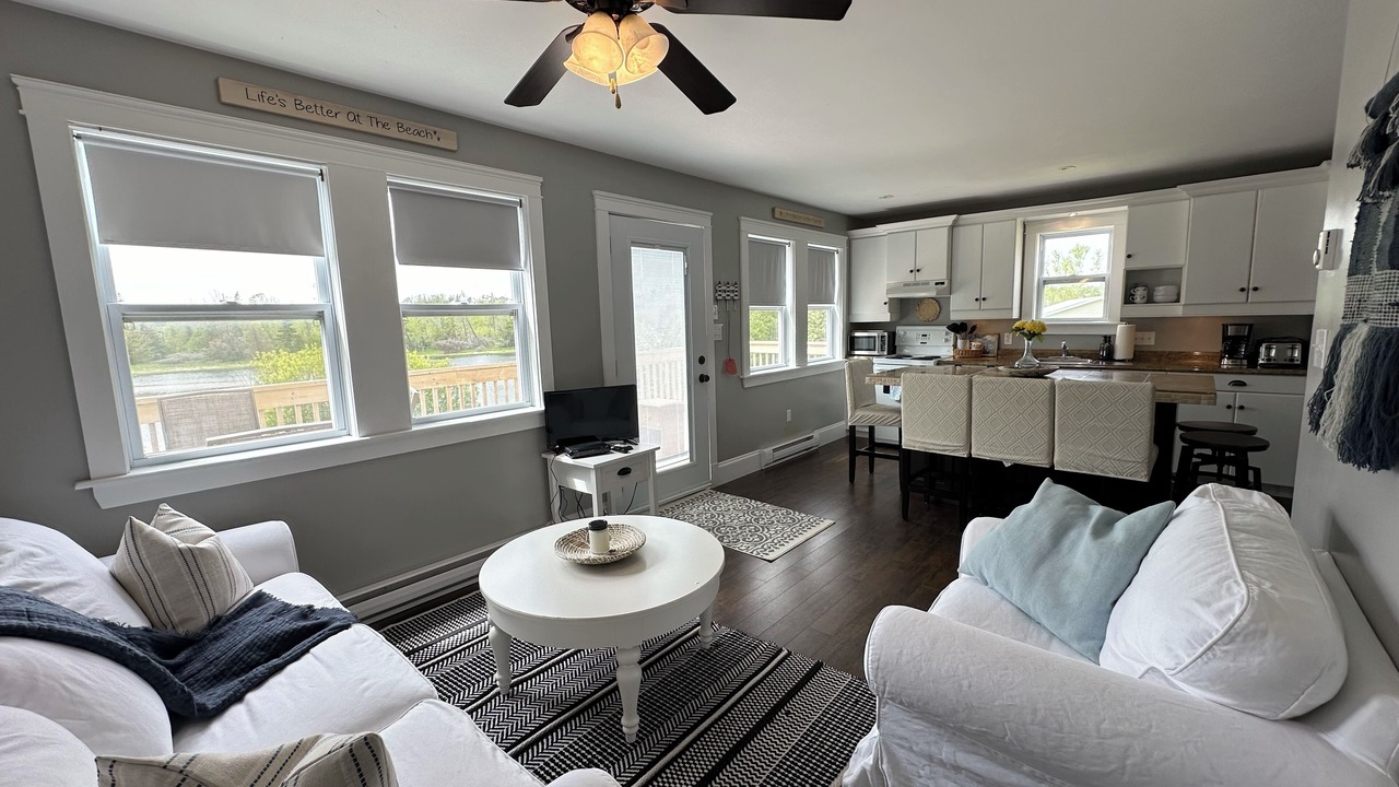 Photo of Livingroom in Oyster Bed