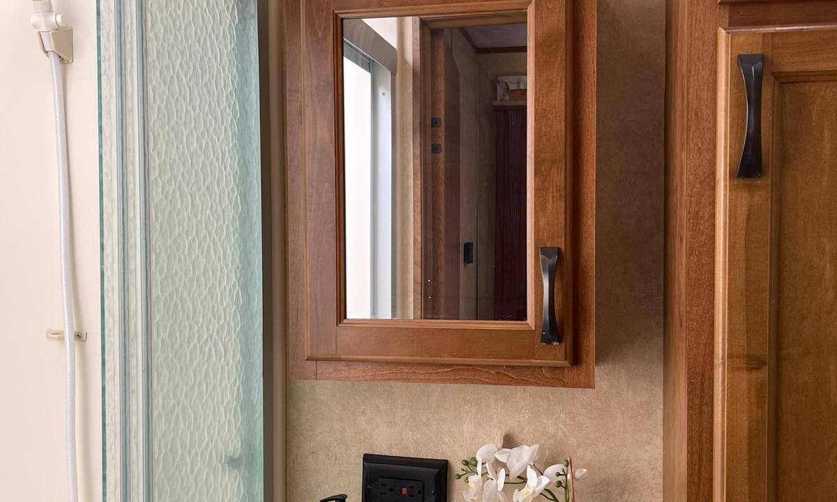 Photo of Bathroom in Leduc County