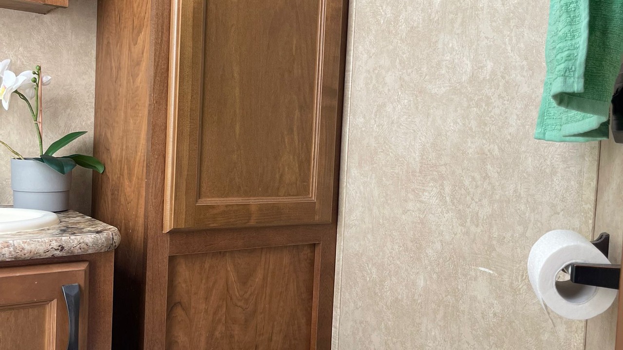 Photo of Bathroom in Leduc County