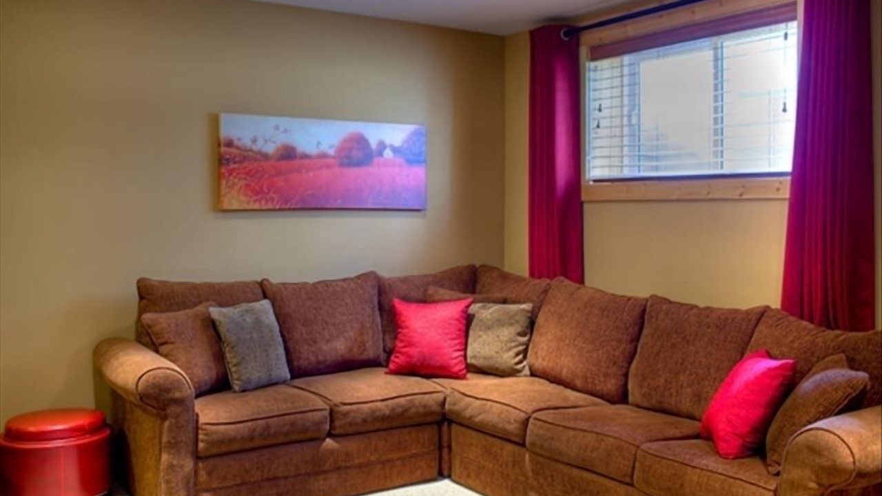Photo of Livingroom in East Kootenay