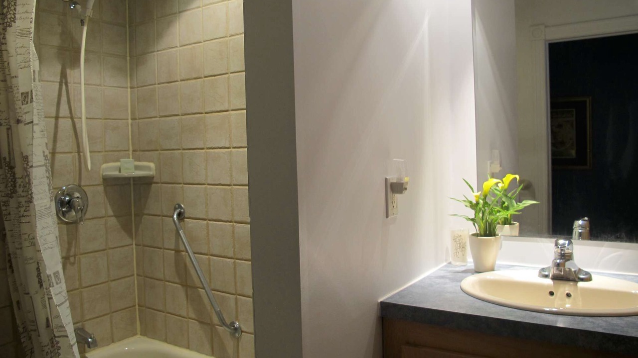 Photo of Bathroom in Plateau Mont Royal
