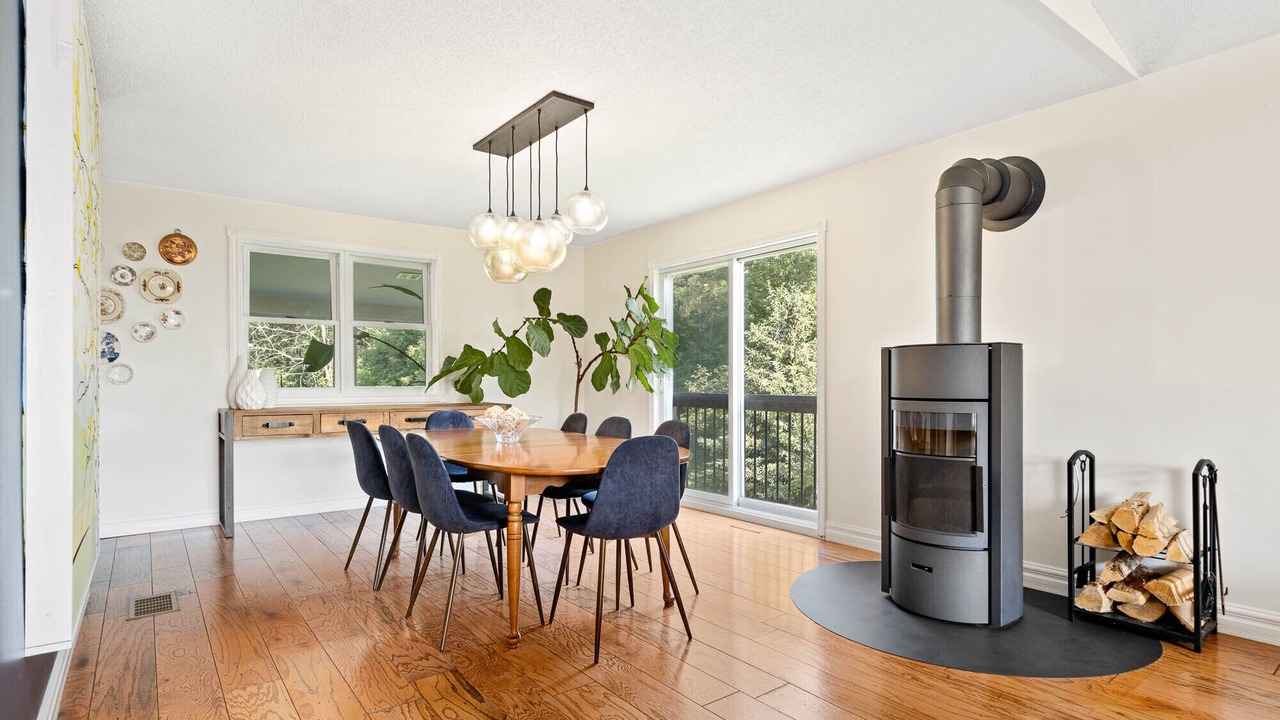 Photo of Livingroom in Picton