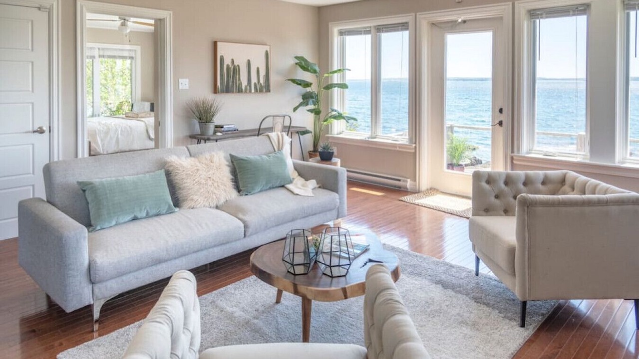 Photo of Livingroom in Hunts Point