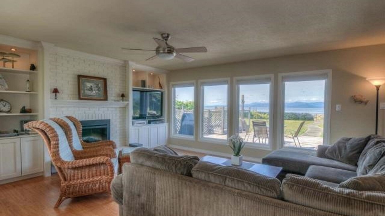 Photo of Livingroom in Regional District of Nanaimo