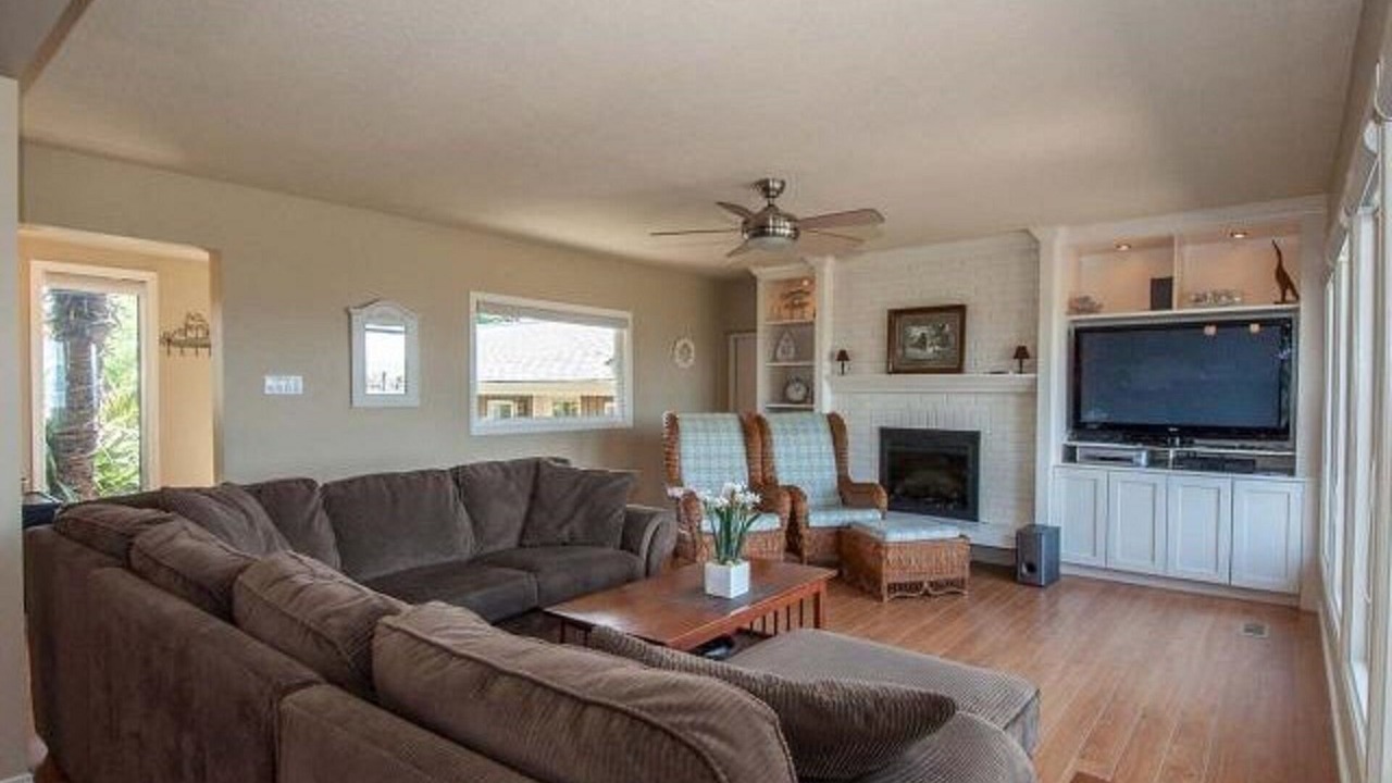 Photo of Livingroom in Regional District of Nanaimo