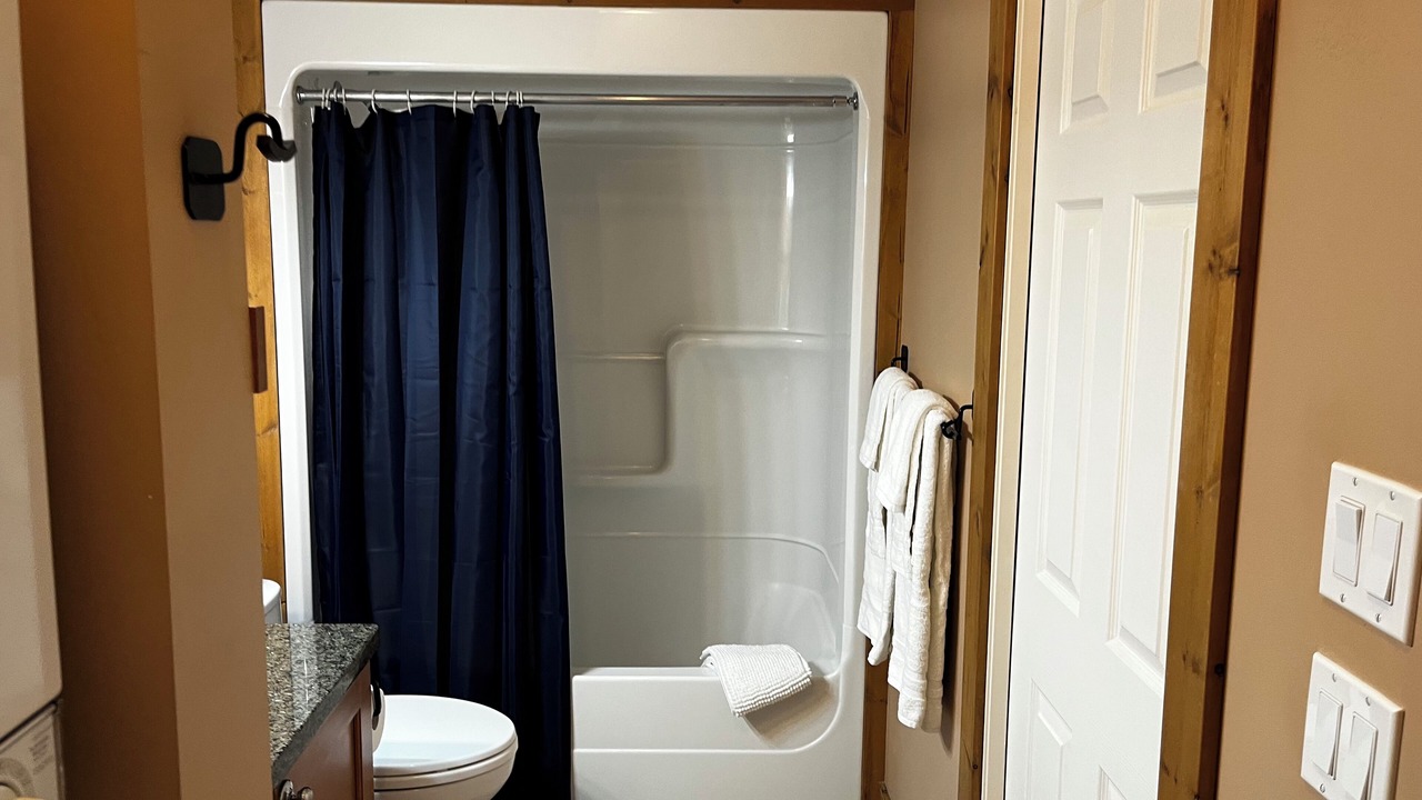 Photo of Bathroom in Okanagan-Similkameen